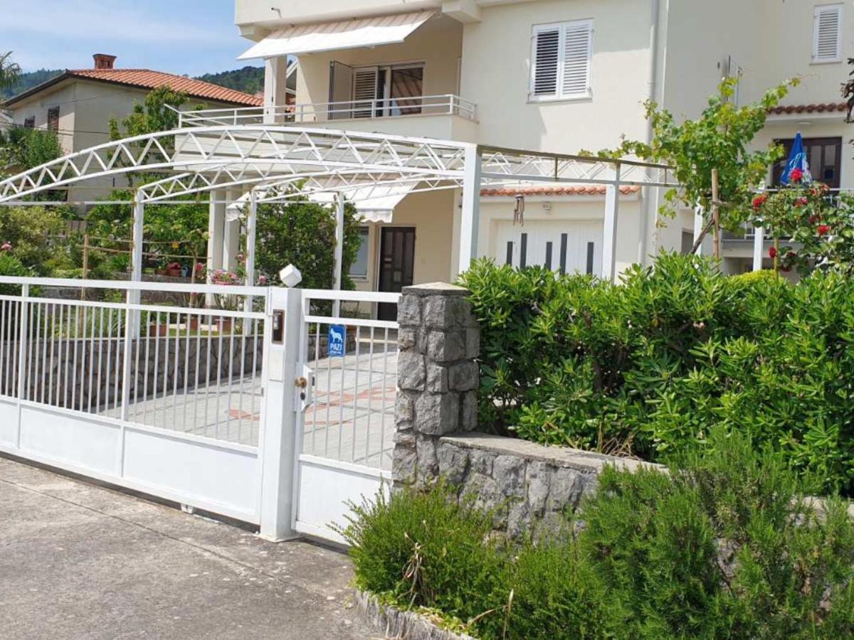 Apartment Jf Rezine Lovran Εξωτερικό φωτογραφία