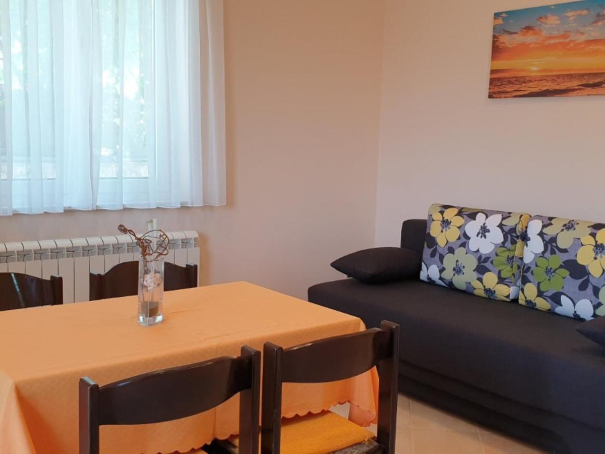 Apartment Jf Rezine Lovran Εξωτερικό φωτογραφία